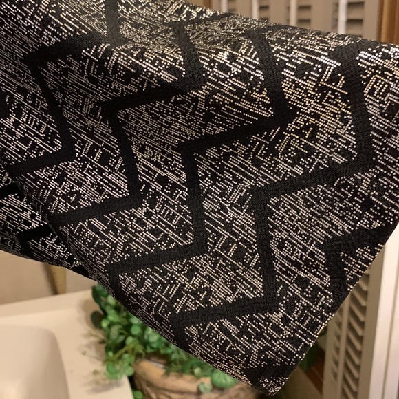 LuLaRoe Duster - Picture 6 of 9